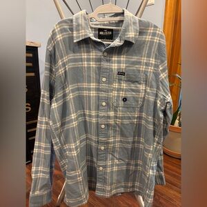 Men’s Hollister NWT flannel blue and white plaid Button Down shirt. Size L